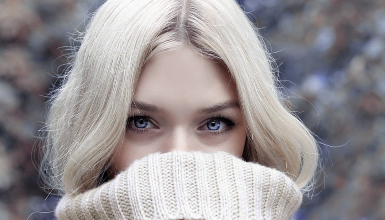 maquillage des yeux par dermopigmentation
