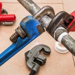 Comment nettoyer les tuyaux de vidange obstrués ?