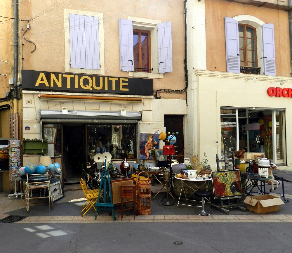 Pourquoi doit-on faire appel à un antiquaire?