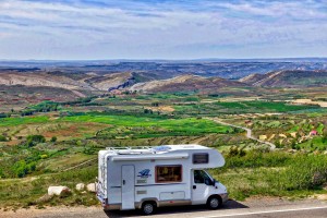 motorhome_landscape_journey_recreational_freedom_scenery_holiday_rv_camping-585283
