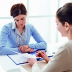 Négocier ses conditions de travail : guide stratégique pour soignants
